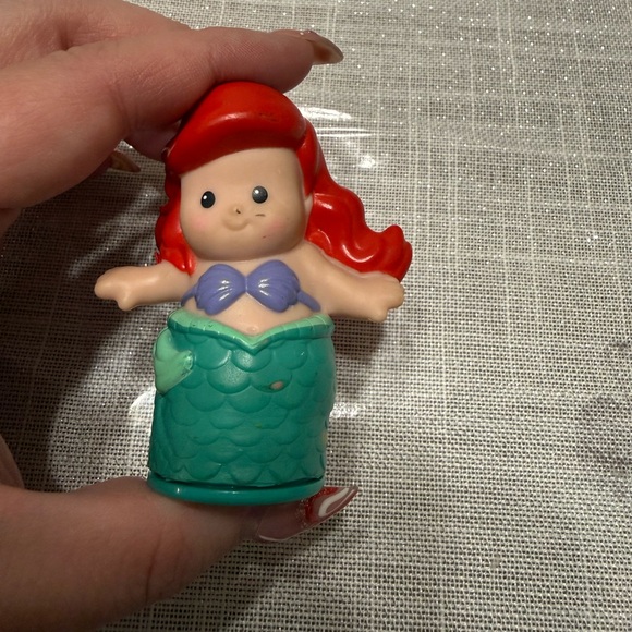 Ariel Little People Character - Picture 2 of 5